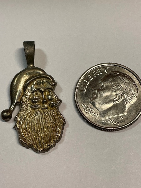 Vintage Sterling Silver Jolly Santa Clause Head Pendant. 1 1/8 inches long - Picture 2 of 8